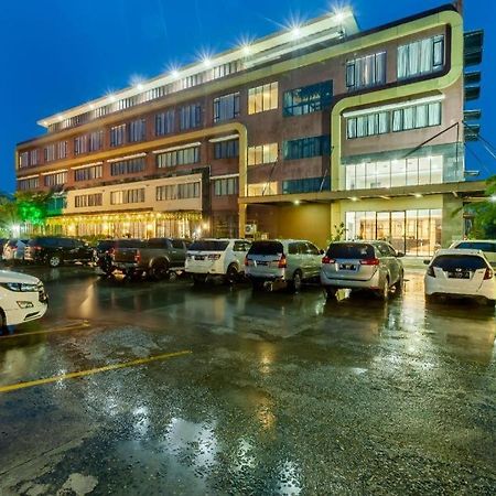 The Royal Idi Hotel Idirayeuk Exterior foto